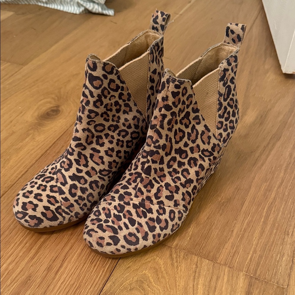 Toms Brown Leopard Ankle Booties